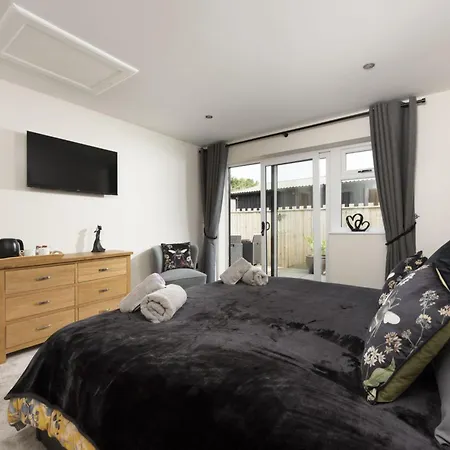 Bumblebee Barn Holiday home *